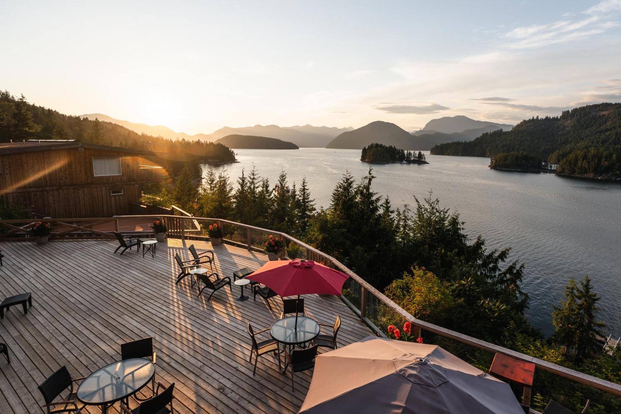 West Coast Wilderness Lodge Egmont Eksteriør bilde